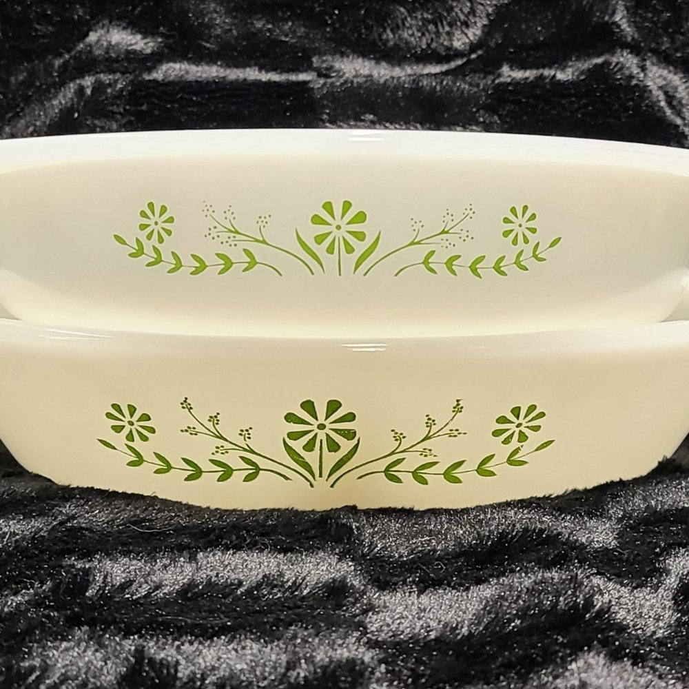 Set of 2  Glasbake Crazy Daisy Casseroles (now 2)